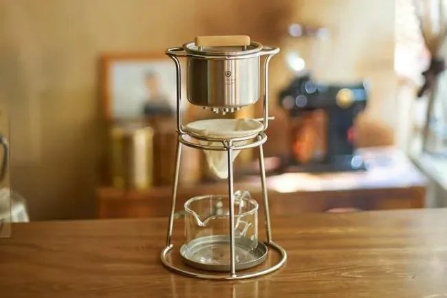 麻のフィルターを使うコーヒー器具